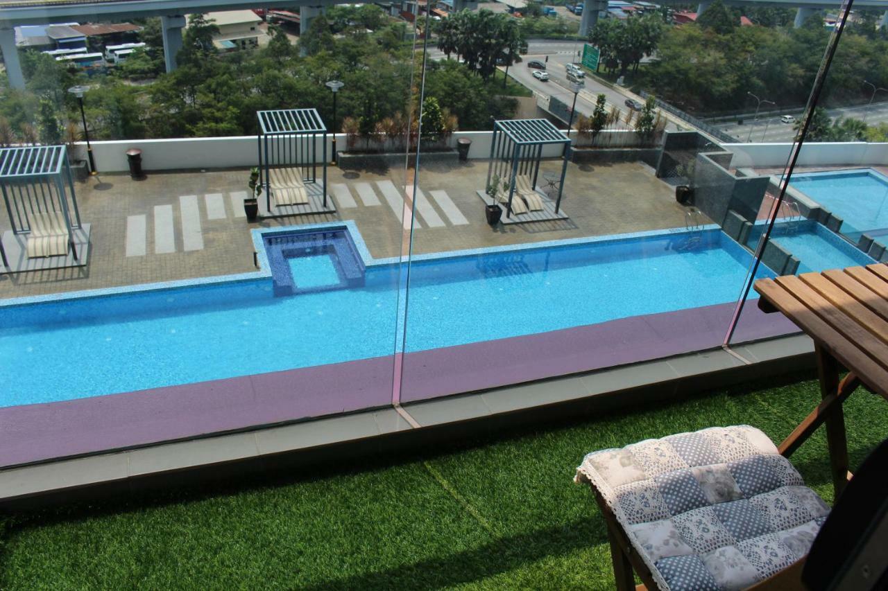 MLH Deluxe Studio Suites @ Landmark Residence Cheras Exterior foto